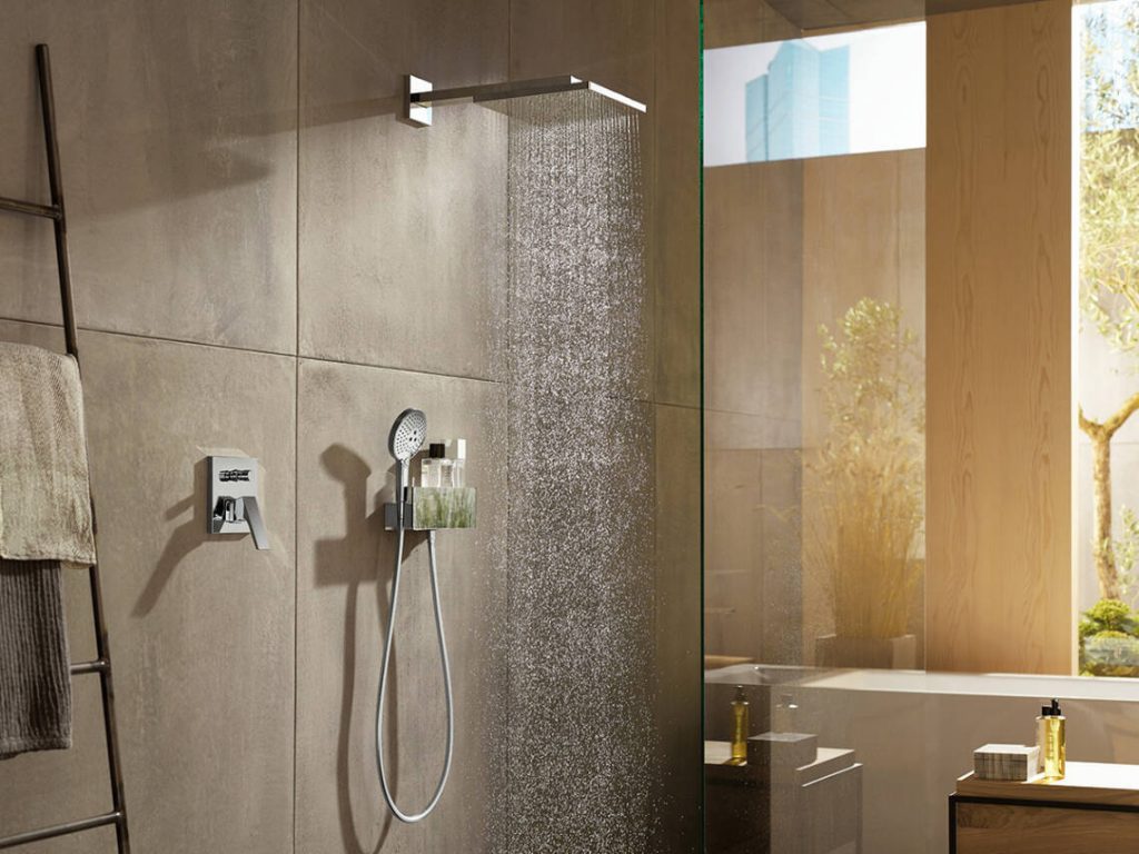fixfit-porter-300_raindance-e-overhead-shower_ambience_4x3